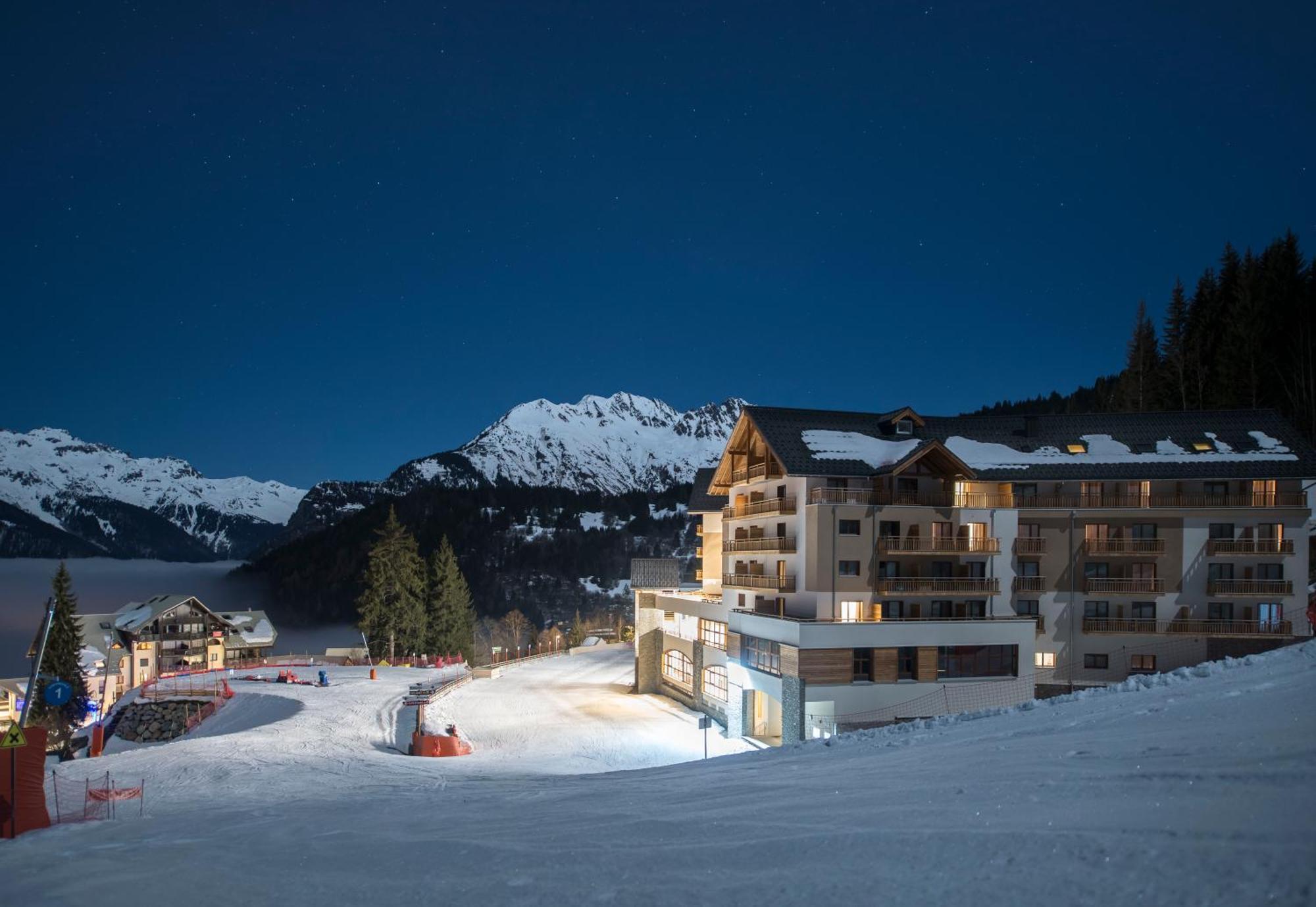 Villages Clubs Du Soleil - Oz En Oisans Oz Buitenkant foto